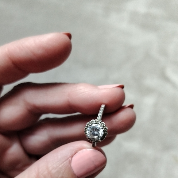 925 Vintage Silver Accent Rhinestone Ring Size 7 - Picture 4 of 4